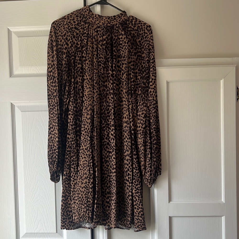 H&M Size 8 Shift Dress - cheetah print